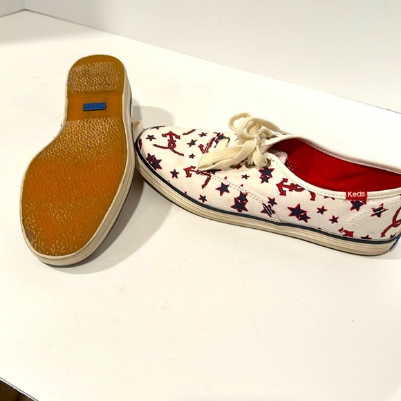 Ked’s Boat Shoes - Picture 2 of 4